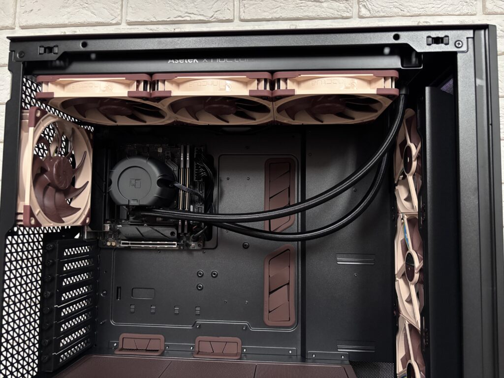 Noctua NL-LC1-42 - pierwsze AiO Noctua i od razu chłodzenie z najwyższej półki 45 AiO w Antec Flux Pro
