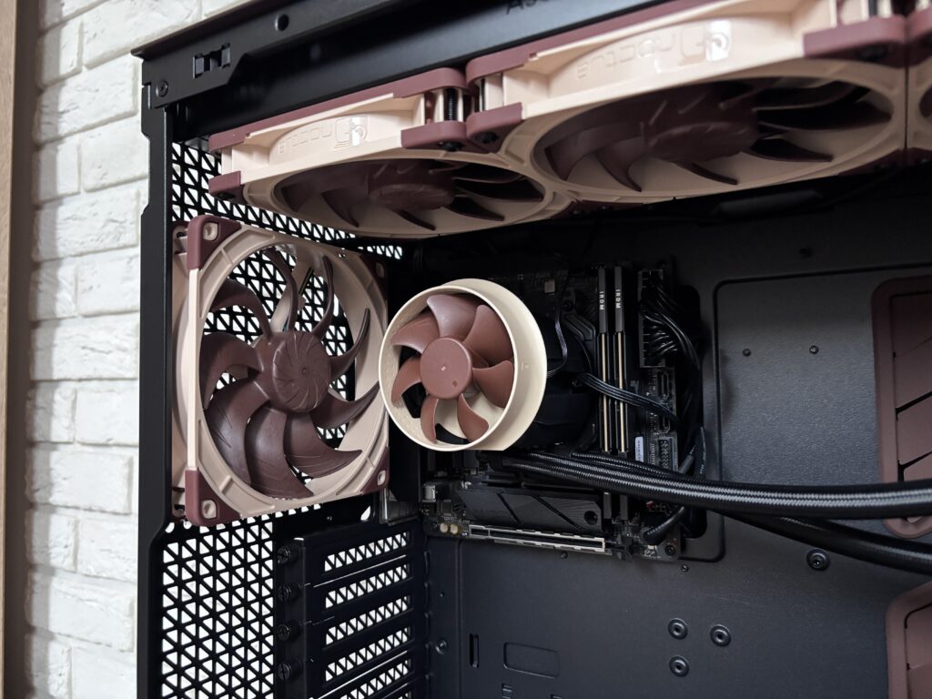 Noctua NL-LC1-42 - pierwsze AiO Noctua i od razu chłodzenie z najwyższej półki 46 AiO w Antec Flux Pro