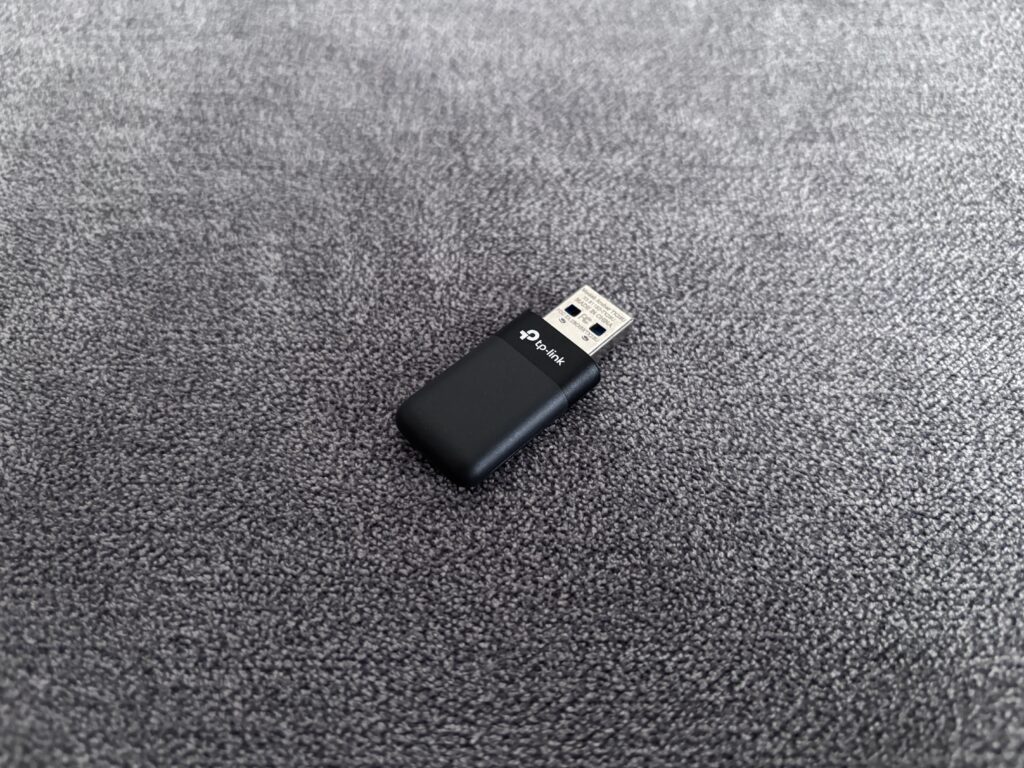 TP-Link Archer TX23U - mały adapter USB Wi-Fi 6 AX1800, który może szybko odświeżyć starszy komputer 3 Wygląd zewnętrzny