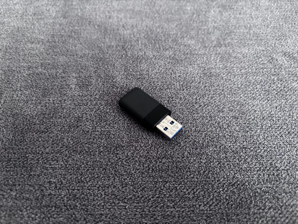 TP-Link Archer TX23U - mały adapter USB Wi-Fi 6 AX1800, który może szybko odświeżyć starszy komputer 5 Wygląd zewnętrzny
