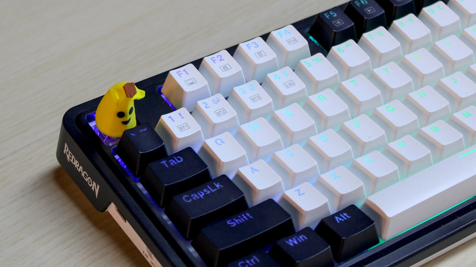 Czy każdy keycap pasuje do każdej klawiatury? Mocowanie MX, profile i rozmiary