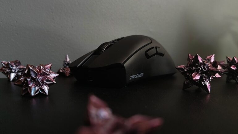 Genesis Zircon 880