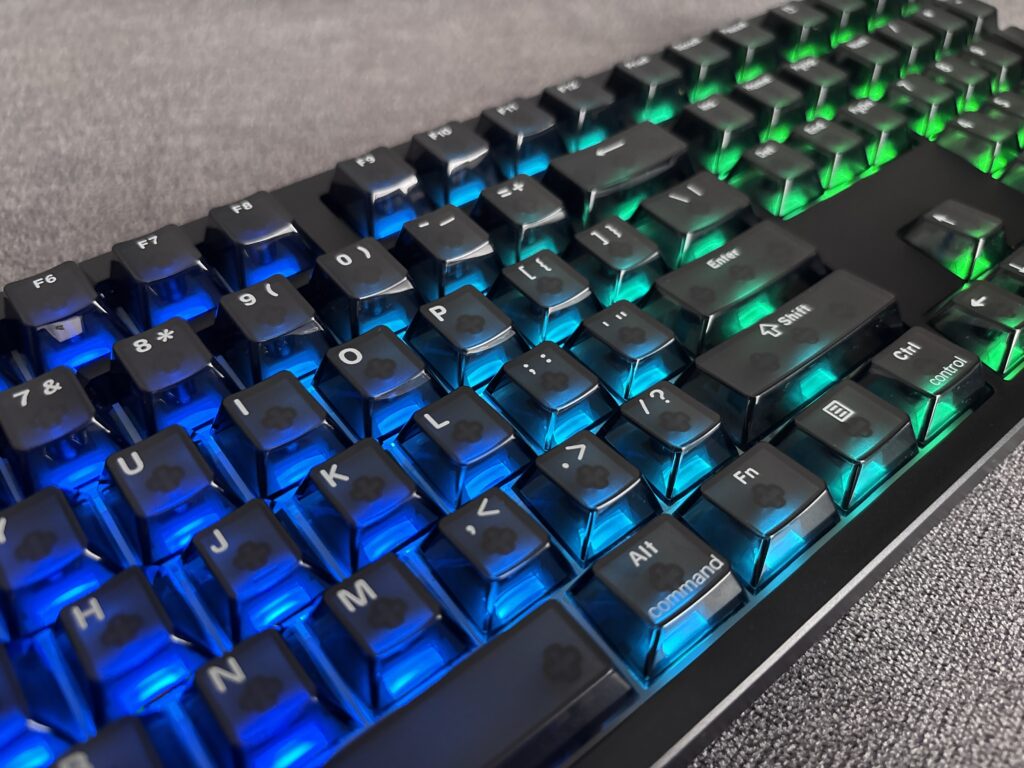 EPOMAKER HE108 - pełnowymiarowa klawiatura Hall Effect 8K, która nie zapomina o pracy 21 Podświetlenie keycapów