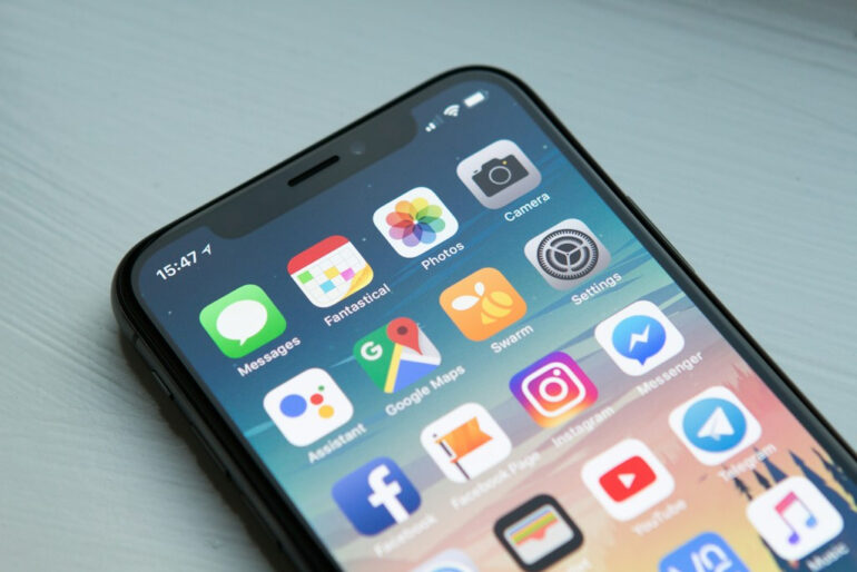 Aplikacja mobilna dla technika utrzymania ruchu - co realnie zmienia na hali?