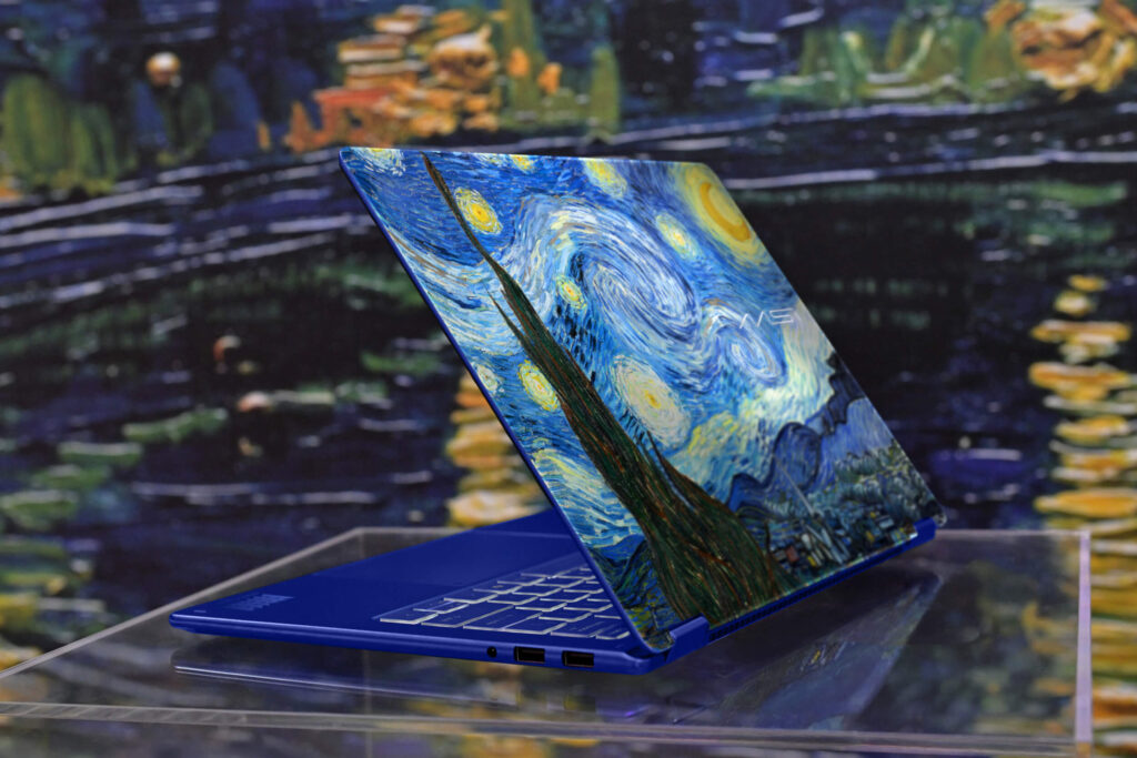 Prestige 14 Flip AI+ Vincent van Gogh Edition Scenario Photo (14)